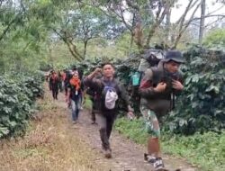 Meriahkan HUT BM Ke-20 Ratusan Pendaki Gelar Tafakur Di Puncak Burni Telong