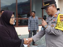 Jumat Barokah Polres Aceh Tengah Salurkan 20 Paket Sembako Kepada Warga Kurang Mampu Di Kala Lengkio