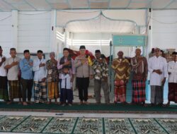 Usai Shalat Jum’at Berjamaah, Kapolres Aceh Tengah Sampaikan Pesan-Pesan Kamtibmas Disertai Pemberian Tali Asih