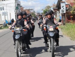 Puluhan Polisi Wanita Di Aceh Tengah Gelar Patroli Presisi Ke Kantor Penyelenggara Pemilu Dan PPK Kecamatan