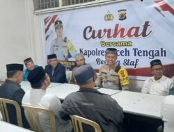 Curhat Di Warkop Usai Shalat Shubuh Berjamaah, Kapolres Ajak Warga Jaga Kamtibmas Pada Bulan Ramadhan