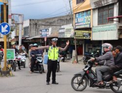 Wujudkan Kamseltibcarlantas, Polres Aceh Tengah Lakukan Pengamanan Dan Pengaturan Jelang Berbuka Puasa