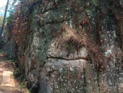 Bersama Pemuda Reje Umang Isaq Bangkitkan Objek wisata Atu Belah Rawan ( Batu Terbelah Laki ) 