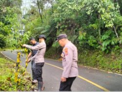 Kapolsek Linge Beserta Personel Gelar Patroli di Daerah Rawan Bencana Alam Dan Rawan Kecelakaan untuk Menekan Angka Kecelakaan Lalu Lintas