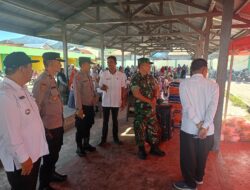 Personel Polsek Wih Pesam Lakukan Pengamanan di Lokasi Pasar Murah