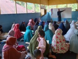 Ibu-Ibu Kampung PantanNangka Laksanakan Pengajian Setiap Pagi Jum’at.