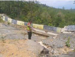 Kapolsek Linge Beserta Personel Gelar Patroli di Daerah Rawan Kecelakaan untuk Menekan Angka Kecelakaan Lalu Lintas