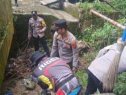 Banyaknya Sampah Yang Di Buang Di Burlintang Oleh Oknum Pedagang Keliling,
