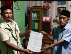 Abdus Salam Jadi Petue Kampung Linge.