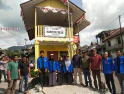 MENYAMBUT HUT KEMERDEKAAN RI KE-79, WARGA DESA BIES BARU ANTUSIAS BERSIHKAN LINGKUNGAN