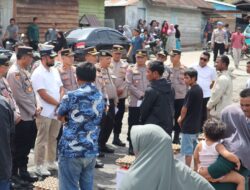 Kapolres Aceh Tengah Salurkan Bansos Pada 15 KK Korban Kebakaran Rumah Di Kecamatan Pegasing