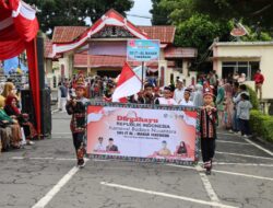 Meriahkan Karnaval Memperingati HUT RI Ke-79, Kapolres Aceh Tengah Kenakan Kerawang Gayo Beri Semangat Pada Peserta