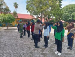 ‎Asah Ketrampilan Siswa Jelang Upacara HUT RI Ke-79 Siswa-Siswi SMA 1 Timang Gajah Gelar Latihan Paskibra