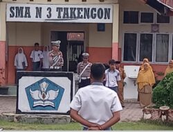 Jadi Pembina Upacara, Kanit Kamsel Sosialisasi Tertib Berlalulintas Pada Pelajar