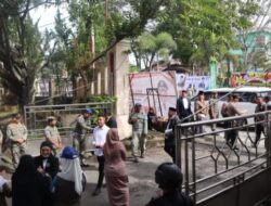 Polres Aceh Tengah Kawal Ketat Pelantikan Anggota DPRK, Undangan Diperiksa Metal Detektor