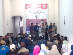 Sarhamija Kukuhkan dan Serahkan SK 49 Tim Desa dan 2 Tim Kecamatan Bandar dan Syiah Utama