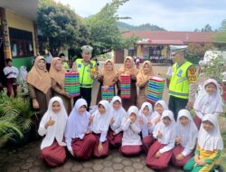 Dukung Program Presiden Prabowo, Polisi Di Aceh Tengah Kawal 2825 Paket Makan Bergizi Gratis Ke Sekolah