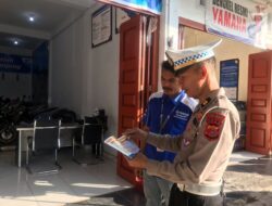 Minimalisir Gar Dan Laka, Satlantas Polres Aceh Tengah Edukasi Masyarakat Disertai Pembagian Buku Rambu Lalulintas