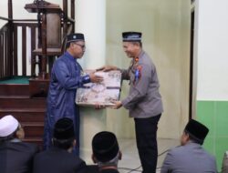 Safari Subuh, Wakapolres Ucap Terima Kasih Tahapan Pilkada Aman Dan Sampaikan Pesan Kamtibmas Sambut Bulan Suci Ramadhan 1446 H