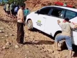 Bukan Frank biasa, tapi frank tingkat dewa jalan kemukiman wih dusun jamat terancam gagal di aspal tahun ini.