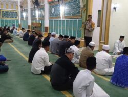 Safari Subuh, Kapolres Ajak Jaga Kamtibmas Selama Lebaran Dan Cek Keberadaan Putra Putrinya