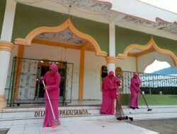 Sambut Hari Bhayangkara ke-79, Polsubsektor Rusip Gelar Bakti Sosial dan Religi di Masjid Babul Ulum