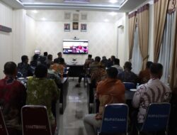 Semarak Hari Bhayangkara ke-79, Polres Aceh Tengah Gelar Nobar Wayang Kulit Lakon “Amartha Binangun”
