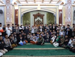 Kapolres Aceh Tengah Ajak Masyarakat Jaga Persatuan dan Tidak Mudah Terprovokasi dalam Rabu Berkah di Masjid Quba