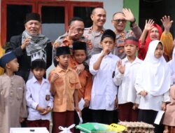 Cinta Polri untuk Santri: Polres Aceh Tengah Bersama Mahasiswa Bagikan Sembako dan Tali Asih Penuh Keberkahan