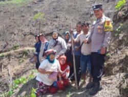 Bhabinkamtibmas Polsek Linge Aiptu Sudirman, Bersama Warga,Tanam Jagung Seluas 4 Ha,di Kampung Ise-Ise Kecamatan Linge.