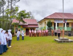Kapolsek Linge Polres Aceh Tengah Jadi Pembina Upacara di SMAN 18 Takengon, Ingatkan Bahaya Narkoba,