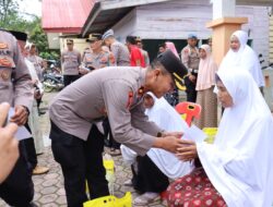 Polres Aceh Tengah Hadir Membawa Berkah: Warga Pucuk Deku Terharu terima Sembako dan Layanan Kesehatan Gratis