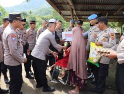 Kapolres Aceh Tengah Gelar Jumat Berkah: Door to Door Berikan Bantuan untuk Warga Sakit dan Kurang Mampu