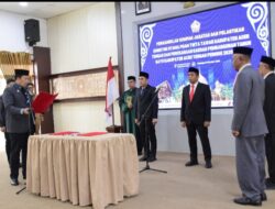 Bupati Lantik Direktur Utama PDAM Tirta Tawar dan Direktur Utama PD. Pembangunan Tanoh Gayo