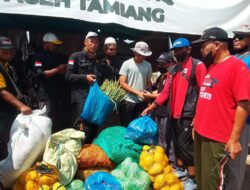 Aksi Kemanusiaan Pasca Banjir Bandang, Lembaga Komunitas Pedagang Keliling Bener Meriah Bersama Tagana Bantu Warga Aceh Tamiang