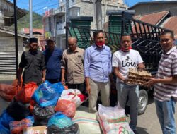 Enam Rumah Terbakar di Desa Bukit, Jurnalis Media Lokal Aceh Tengah Salurkan Bantuan