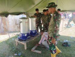 Pemasangan Pembersih Air Fumizu di Pengungsian Delung Sekinel.