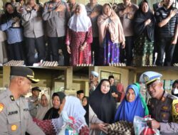 Sentuhan Jumat Berkah, Polres Aceh Tengah Salurkan Bantuan Sembako untuk Warga Lot Kala Kebayakan