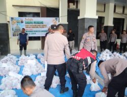 Sambut Ramadhan, Kapolres Aceh Tengah dan Bhayangkari salurkan Daging Meugang untuk Personel, Warakauri, dan Insan Pers