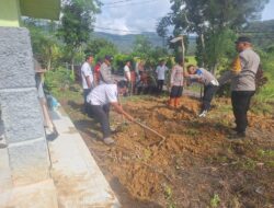 Ramadhan Penuh Kepedulian, Polsek Celala Pulihkan Polindes Ramung Ara Pascabencana