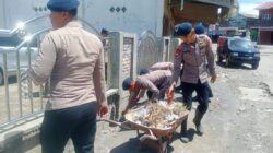 Gerakan ASRI, Polres Aceh Tengah dan BKO Brimob Ciptakan Lingkungan Bersih Lewat Kurve di Sepanjang Jalan