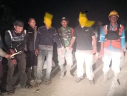 *Polsek Linge Amankan Dua Terduga Pelaku Pencurian Kabel PLN Yang dimankan oleh warga dan Petugas PLN*