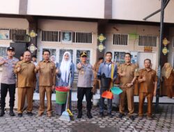 Hari Pertama Masuk Sekolah, Kapolres Aceh Tengah Ajak Siswa Gemar Baca Alquran dan Hindari Bullying