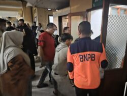 Polres Aceh Tengah Bantu Evakuasi Korban Tenggelam di Danau Lut Tawar, Pencarian Satu Korban Masih Berlangsung