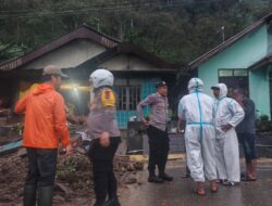 Polisi Gerak Cepat Tangani Bencana Longsor Timbun Dua Rumah di Silih Nara Aceh Tengah