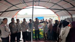 Kapolres Aceh Tengah Turun ke Huntara Bintang Pepara, Salurkan Bantuan dan Pastikan Warga Terdata