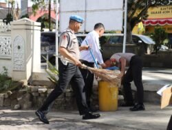 HUT ke-75 Humas Polri, Polres Aceh Tengah Gelar Bakti Sosial dan Salurkan Sarana Kebersihan untuk Masjid